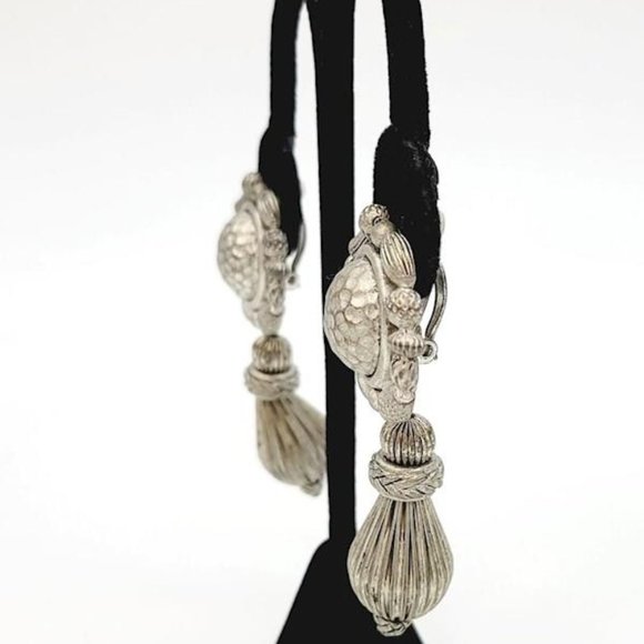 RARE Vintage Oscar De La Renta Silver Pewter Tone Etruscan Style Earrings - Picture 5 of 6